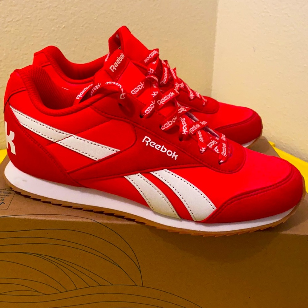 Reebok Sneakers
